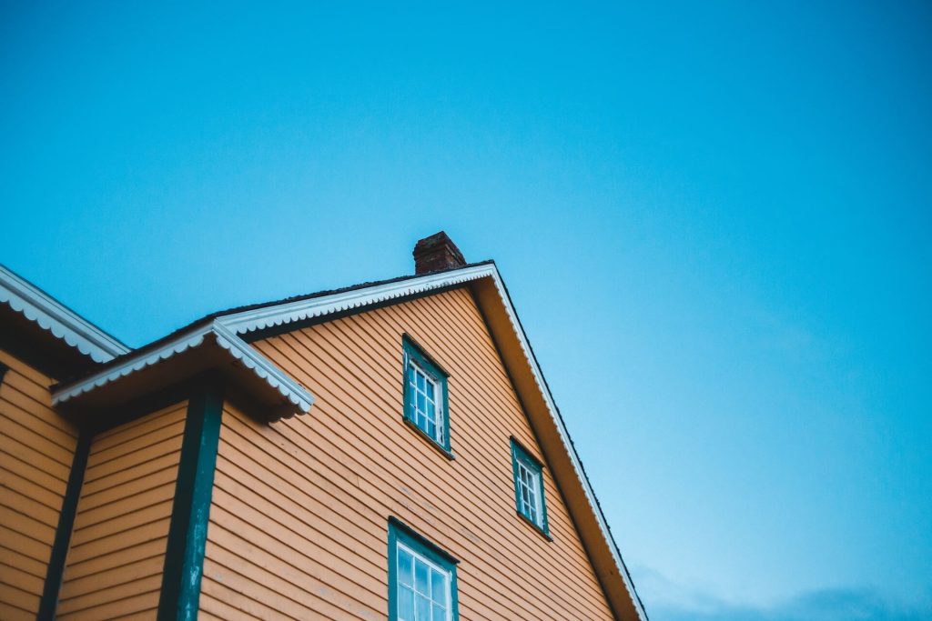 our recent blog post about how to repair vinyl siding