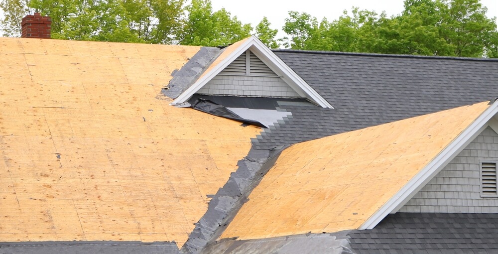 A picture of a roof being replaced in Fort Thomas Kentucky