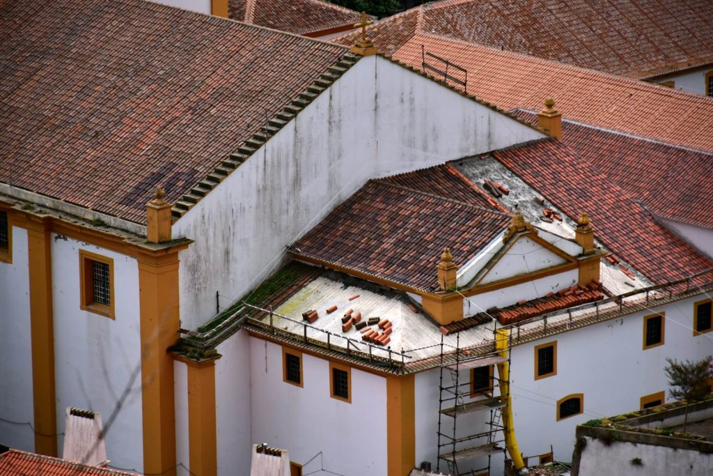 does insurance cover roof replacement